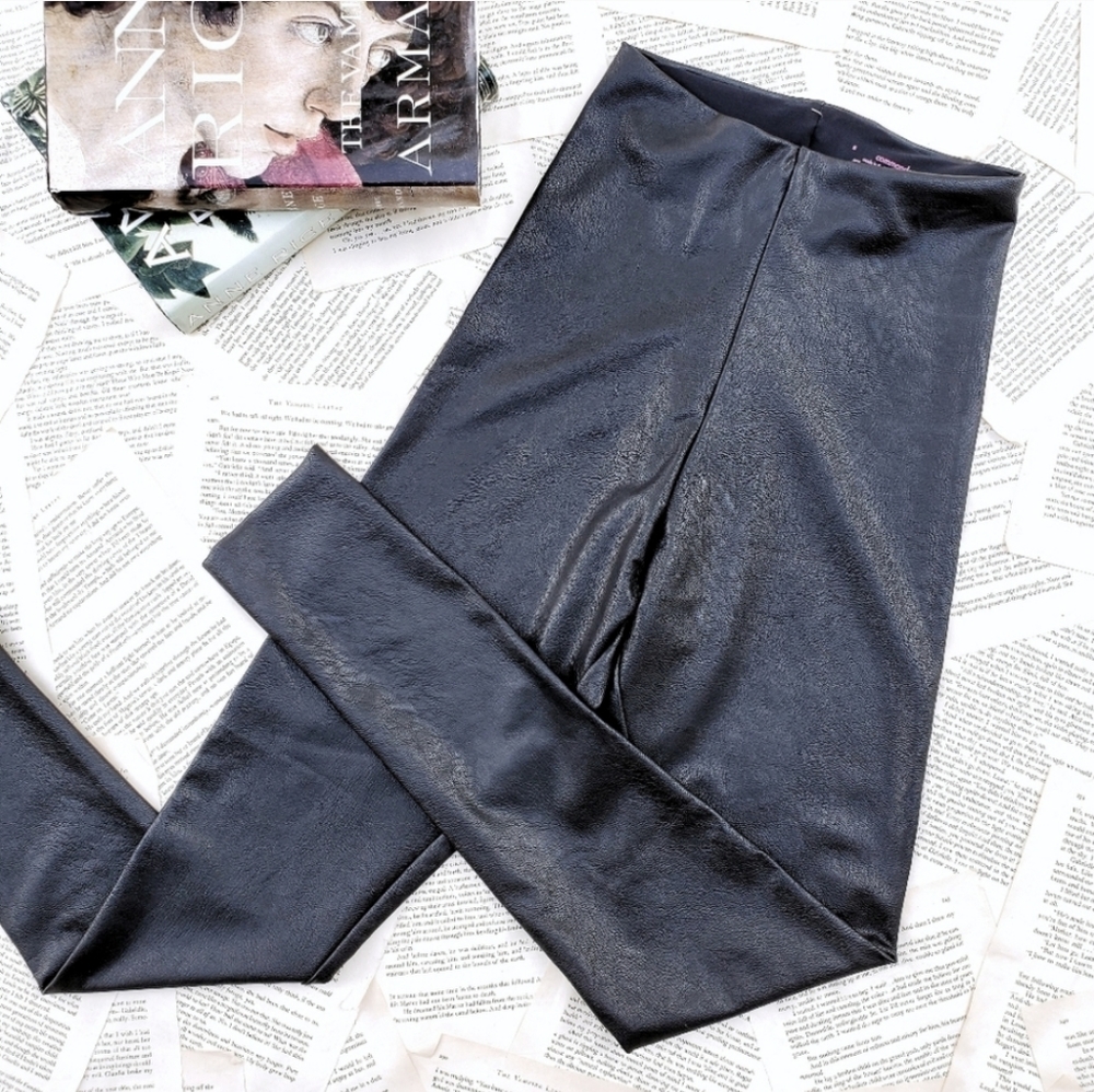 NWOT COMMANDO Perfect Control Faux Leather Leggings